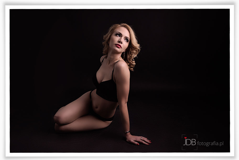 26 sesja buduarowa sensualna zmyuslowa kobieca zdjecia kobiece fotograf wodzislaw slaski rybnik raciborz rydultowy jagoda barteczko jdb fotografia