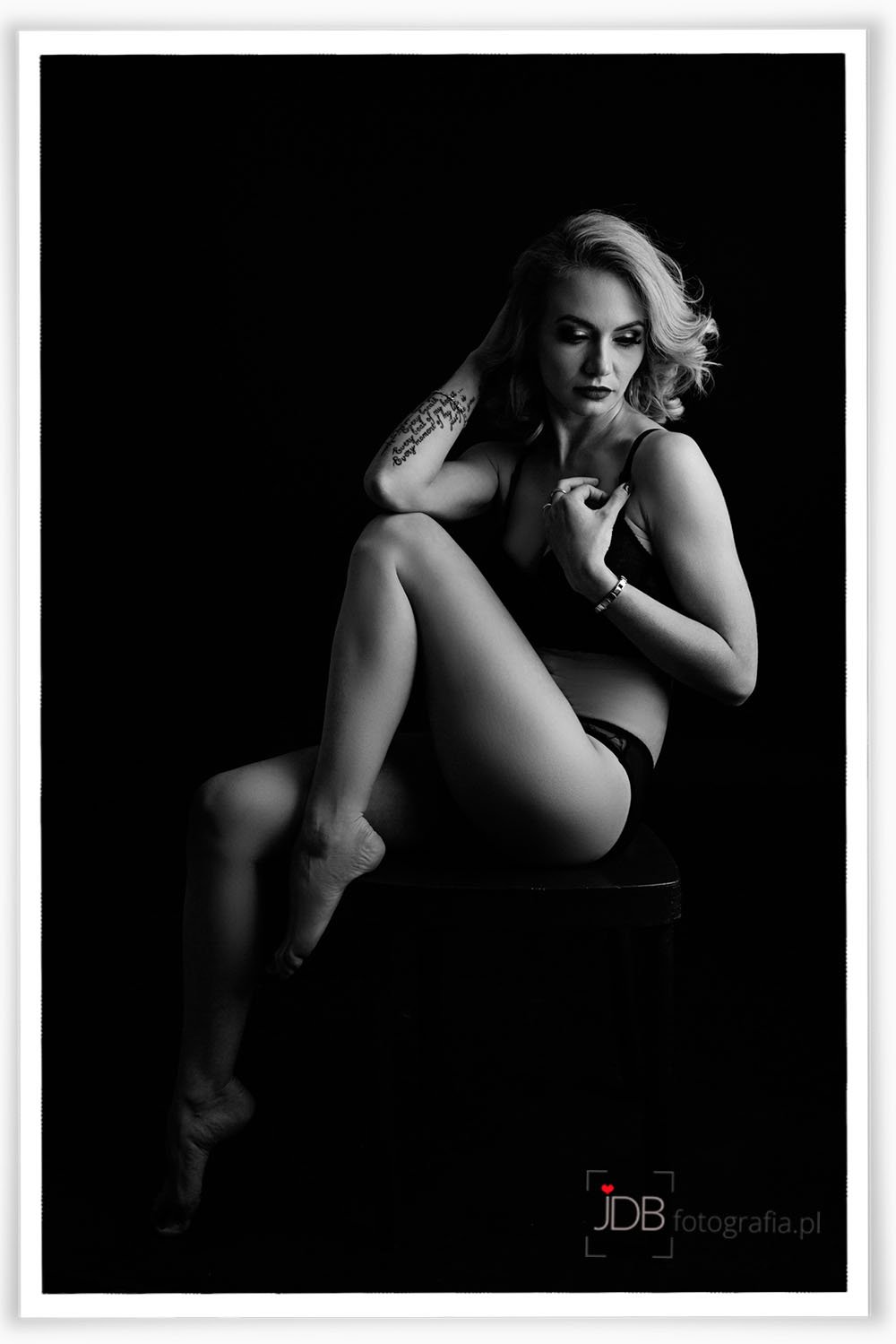 28 sesja buduarowa sensualna zmyuslowa kobieca zdjecia kobiece fotograf wodzislaw slaski rybnik raciborz rydultowy jagoda barteczko jdb fotografia
