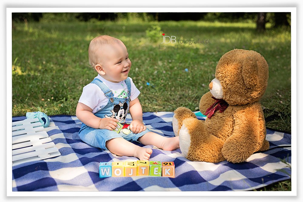 13 sesja roczkowa fotografia dziecieca na roczek w plenerze plener fotograf dzieciecy wodzislaw slaski rydultowy rybnik raciborz jdbfotografia jdb jagoda barteczko