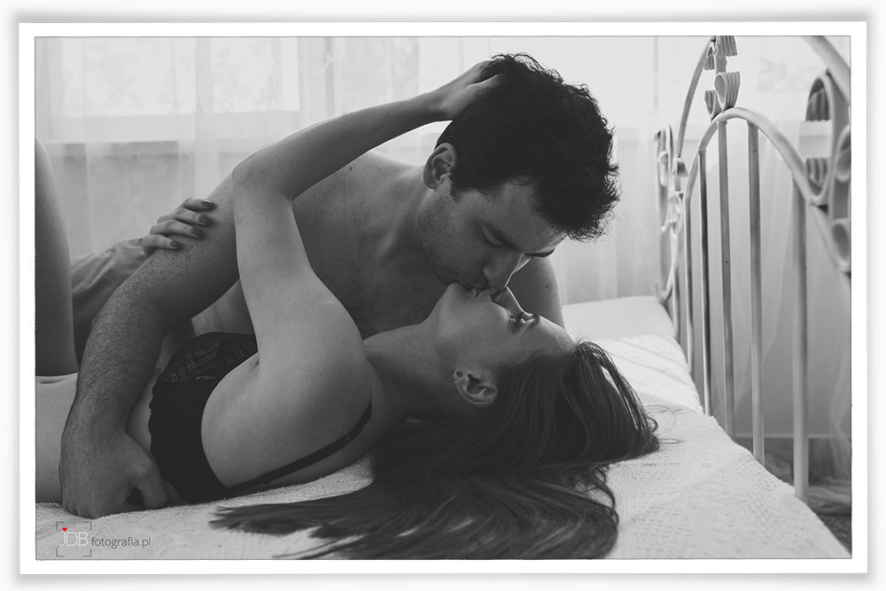 2 sesja sensualna zmyslowa erotyczne zdjecia para narzeczeni zakochani fotograf jagoda barteczko wodzislaw slaski rybnik raciborz