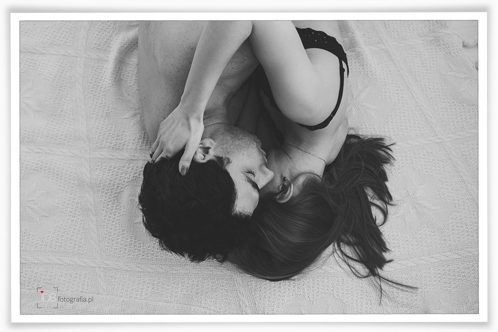 6 sesja sensualna zmyslowa erotyczne zdjecia para narzeczeni jdbfotografia zakochani fotograf jagoda barteczko wodzislaw slaski rybnik raciborz